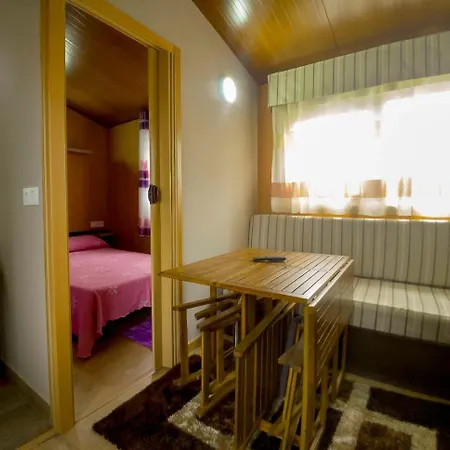 Santa Tecla 2* A Guarda